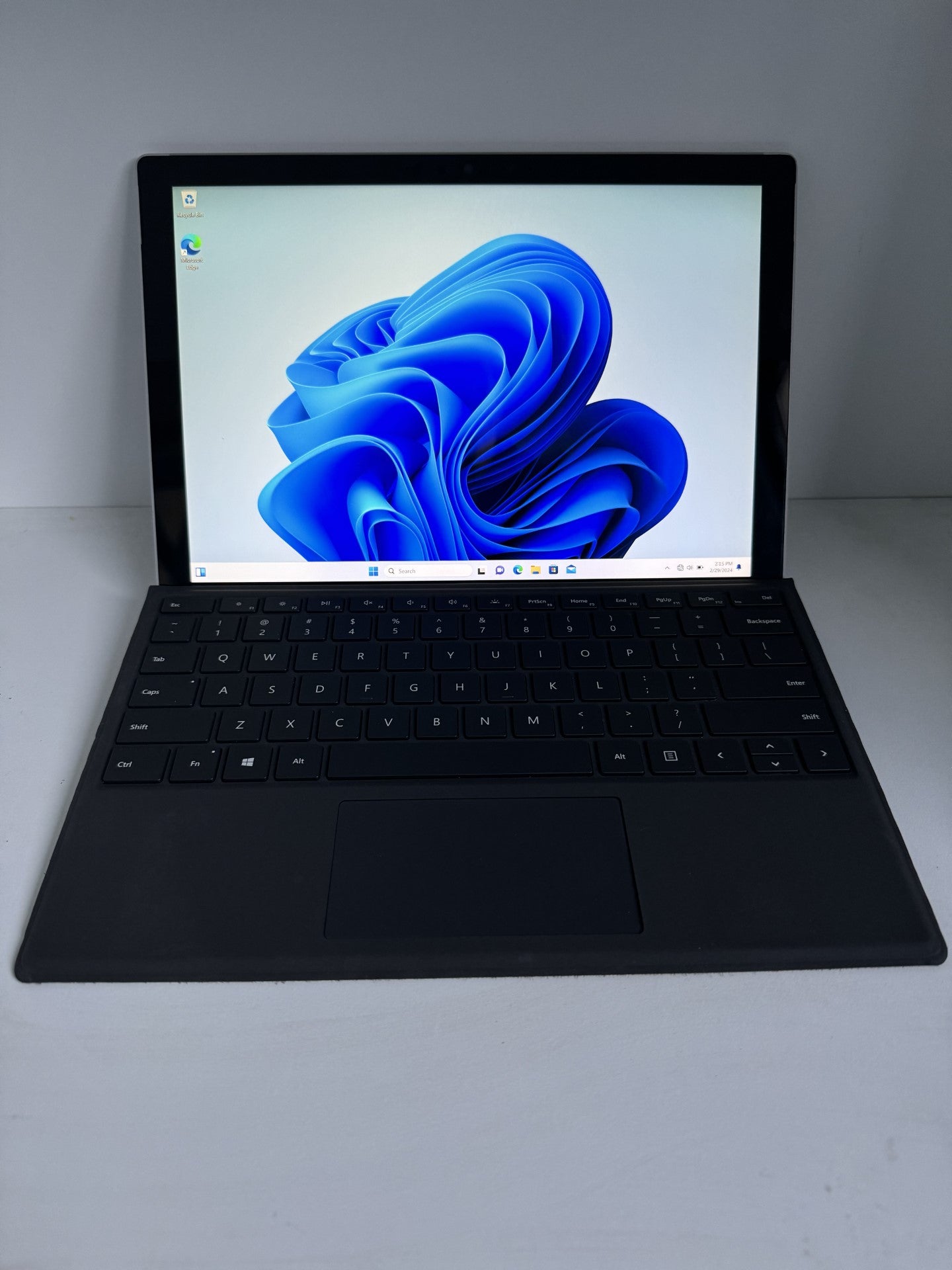 Microsoft Surface Pro 6 (Intel Core i5, 8GB RAM, 128GB) Used Excellent condition Including Keyboard , New Power adapter and Windows 11 Pro